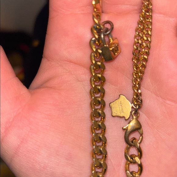 Versace Gold Chain Necklace with Iconic Motifs - Picture 9 of 10